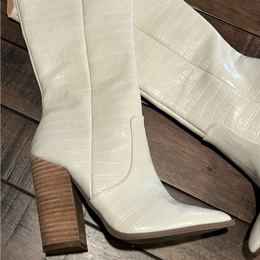 Dolce Vita western croc boots